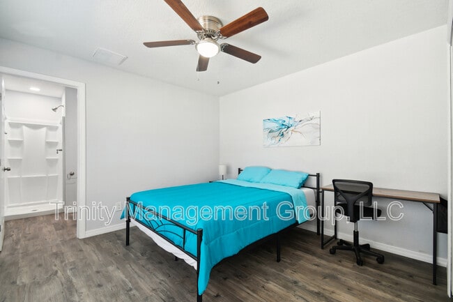 Photo - 1051 Dogwood Dr