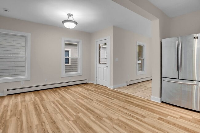 66 Pacific St Unit 2
