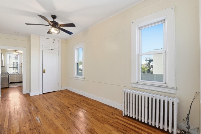 Photo - 532 Adams St Unidad 3B