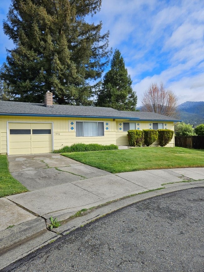 Building Photo - Beautiful Remodeled Home.