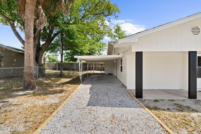 Photo - 708 Cactus Ave