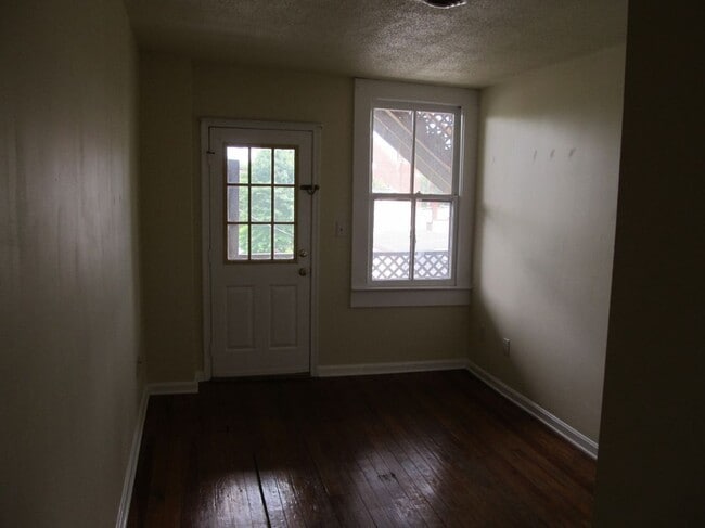 807 Caroline St Unidad 2