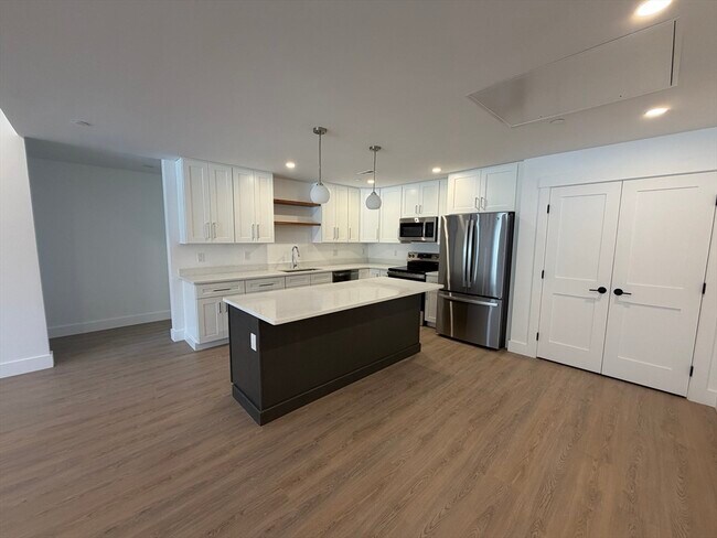 Photo - 1060 Main St Unit 307