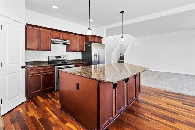 Photo - 679 Ilwaco Pl NE