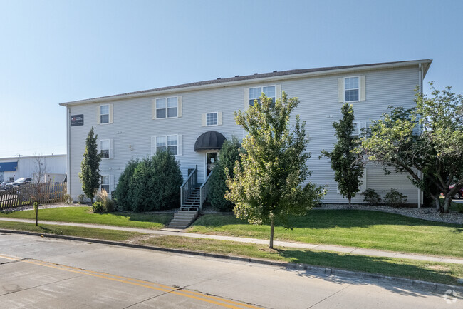 Building Photo - 108 Oak Creek Plaza Rental