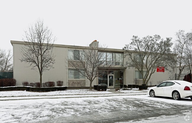 Photo - Redford Manor North