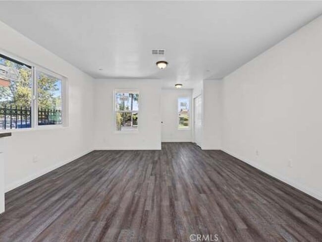 Photo - 6 S Owens St