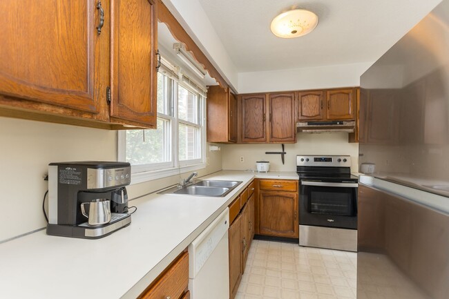 Photo - 1124 Mountain View Dr