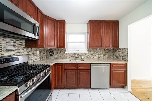Photo - 178 W 17th St Unit 1