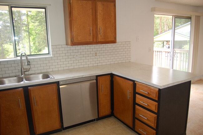 Photo - 721 Scenic Heights Rd