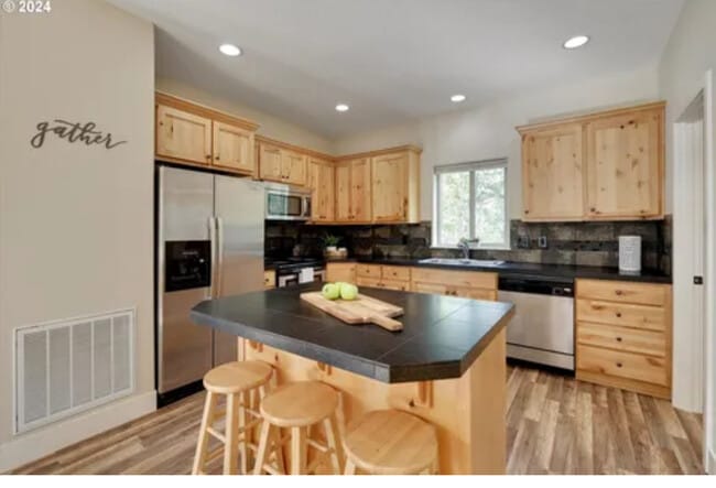 Photo - 239 Mt. Rainier Loop