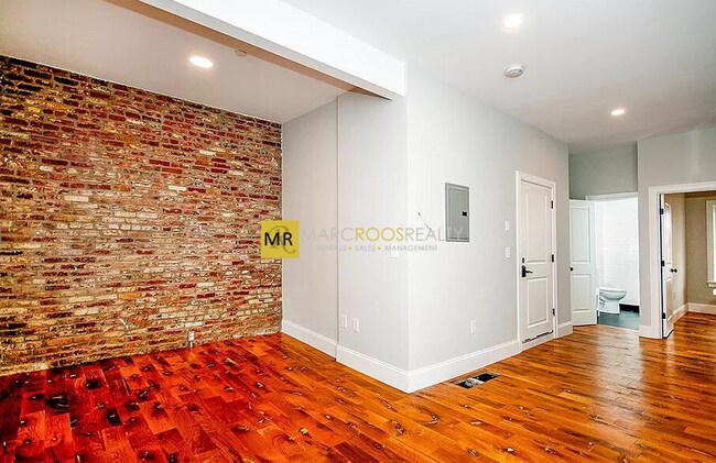 Photo - 140 Chelsea St Unit 3