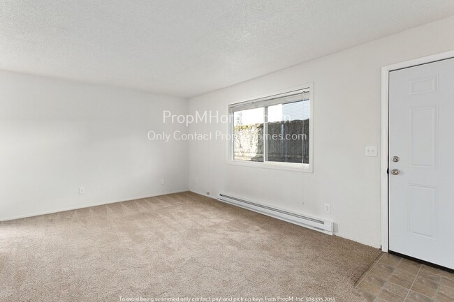 Photo - Charming Four-Plex In Foster-Powell!