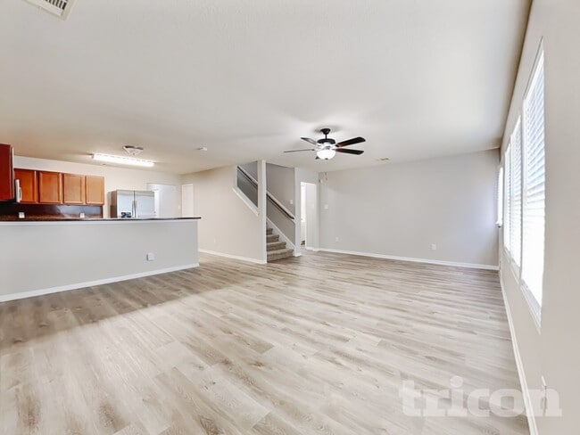 Photo - 3347 Apple Dale Dr