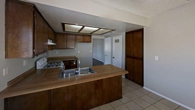 Photo - 509 Limited St Unit D