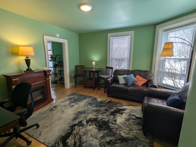 Photo - 423 Budd St Unit C