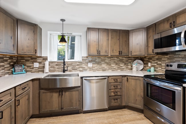 Photo - 1019 2nd St W