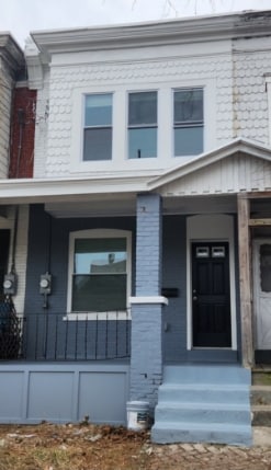 Building Photo - 805 W 5th St