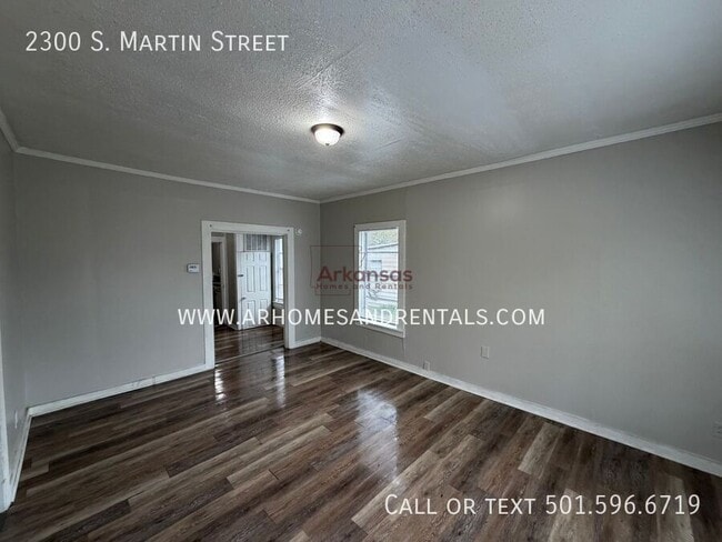 Photo - 2300 S Martin St