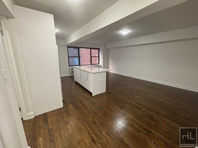 Photo - EAST 57 STREET Unit 10G