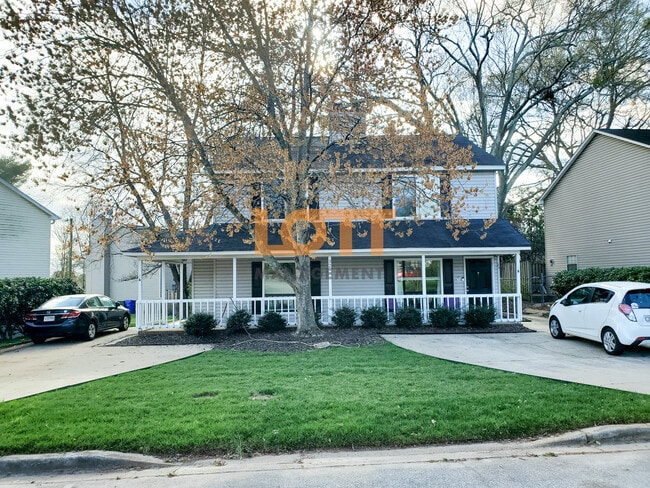 Building Photo - 32 Huntsfield Dr Unit A