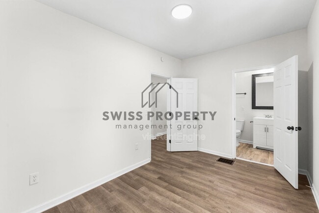 Photo - 1341 Mooberry St