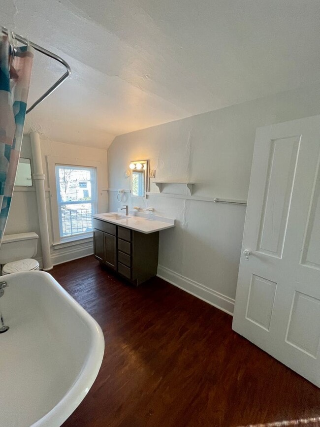 Photo - Adabell Coolidge Unit 2020 Coolidge Court