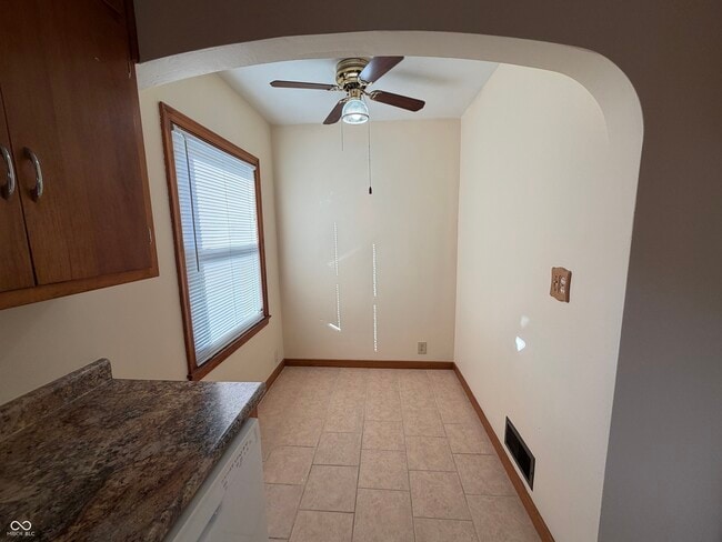 Photo - 1437 N Leland Ave