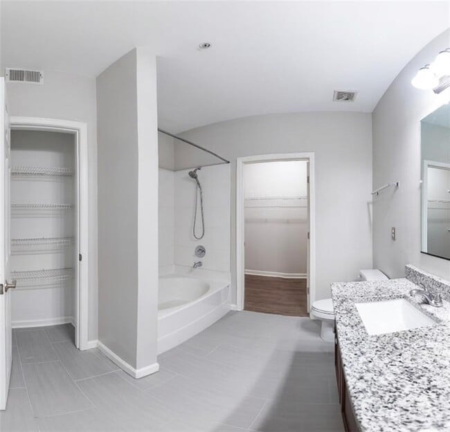 Photo - 2700 Pine Tree Rd NE Unit 1112