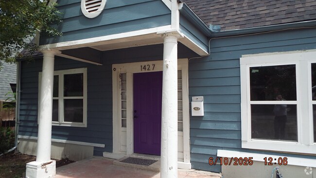 Building Photo - 1427 Schley Ave Rental