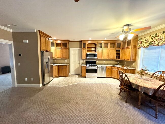 Photo - 96 Valley Stream Ln
