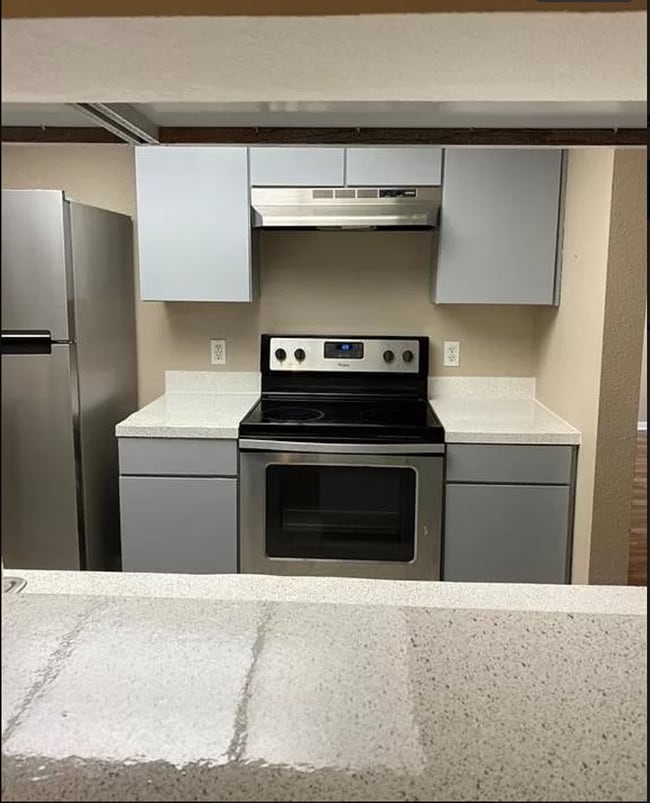 Photo - 2824 S Bartell Dr Unidad G26