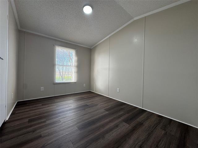 Photo - 1204 Traders Rd