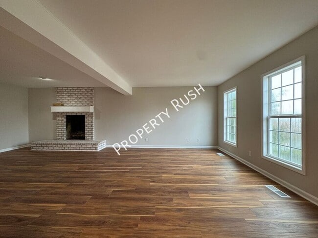 Photo - 2945 Old Britain Cir