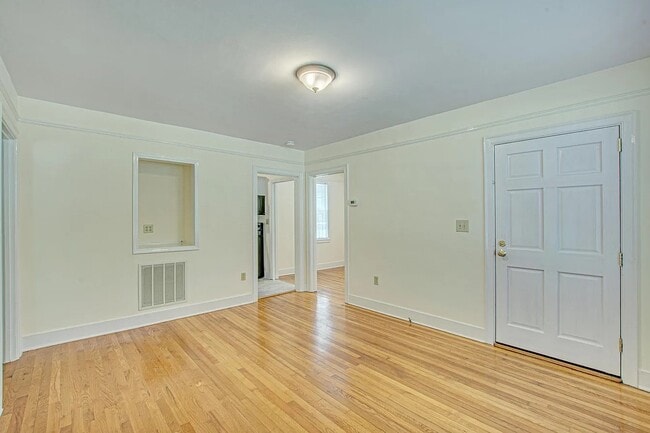 Photo - 37 Lyttleton Ave