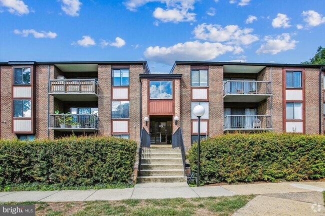 Building Photo - 9712 Kingsbridge Dr Unit 303 Rental