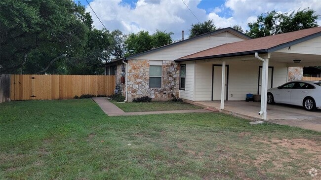 Building Photo - 800 Osage Dr Rental