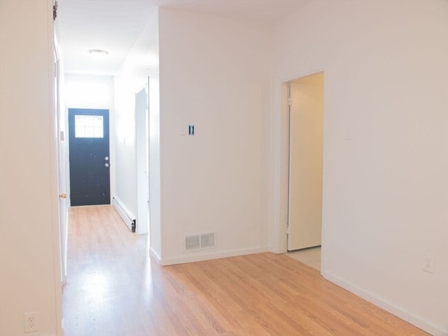 Photo - 186 Emerson St Unit 1