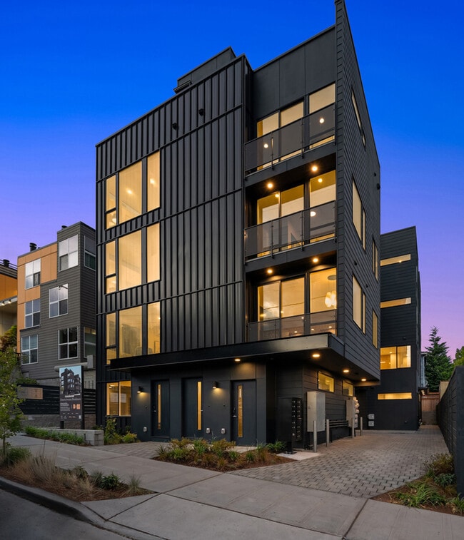 Building Photo - 3606 Francis Ave N Unit #B