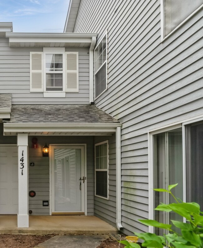 Building Photo - 1431 Orleans Dr Rental