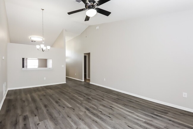 Photo - 206 Lookout Dr