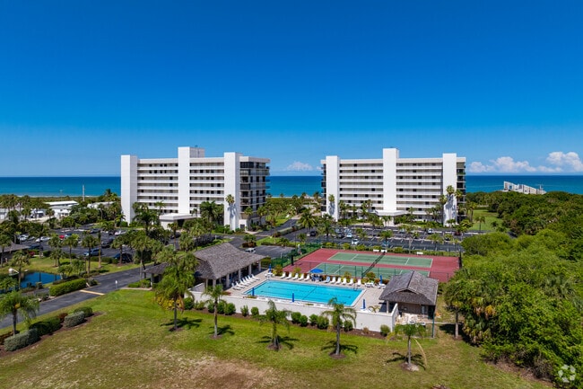 5055-5061 Carretera Norte A1A Hutchinson Island, FL 34949 - Bryn Mawr Ocean Tower