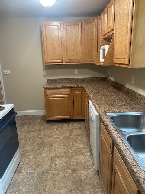 Photo - 1102 Lindberg Rd