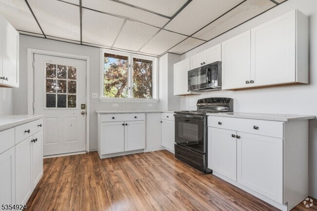 Building Photo - 243 E Central Ave Unit A Rental