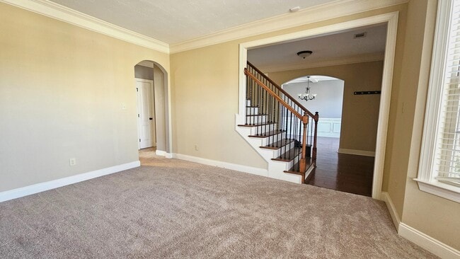 Photo - 408 Fernhurst Ln