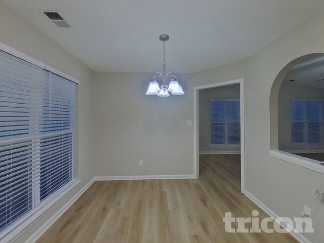 Photo - 722 Foxborough Rd