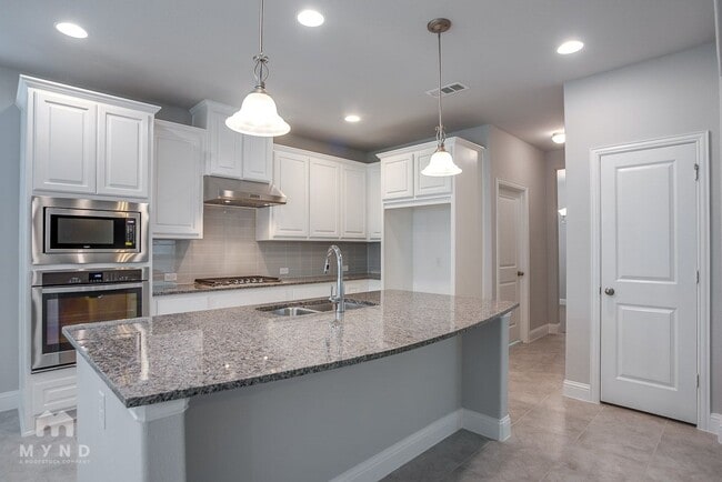 Photo - 120 Knight of Realm Blvd