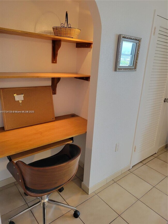 Photo - 100 Lincoln Rd Unidad 1114