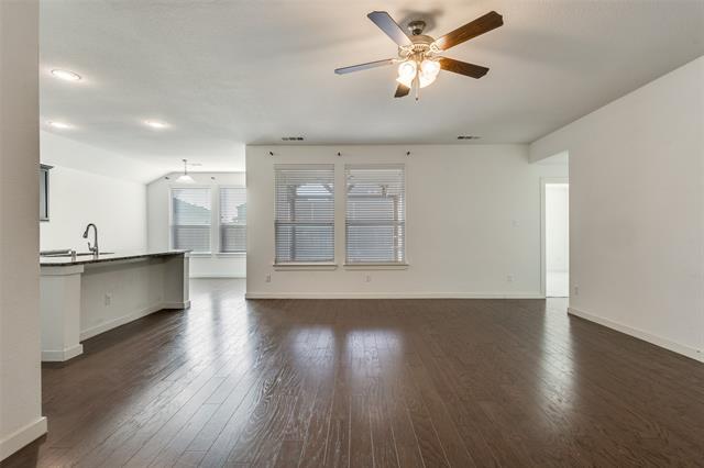 Photo - 221 Bankhurst Dr