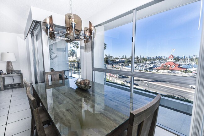 1710 Avenida Del Mundo Unit Vacation Rental
